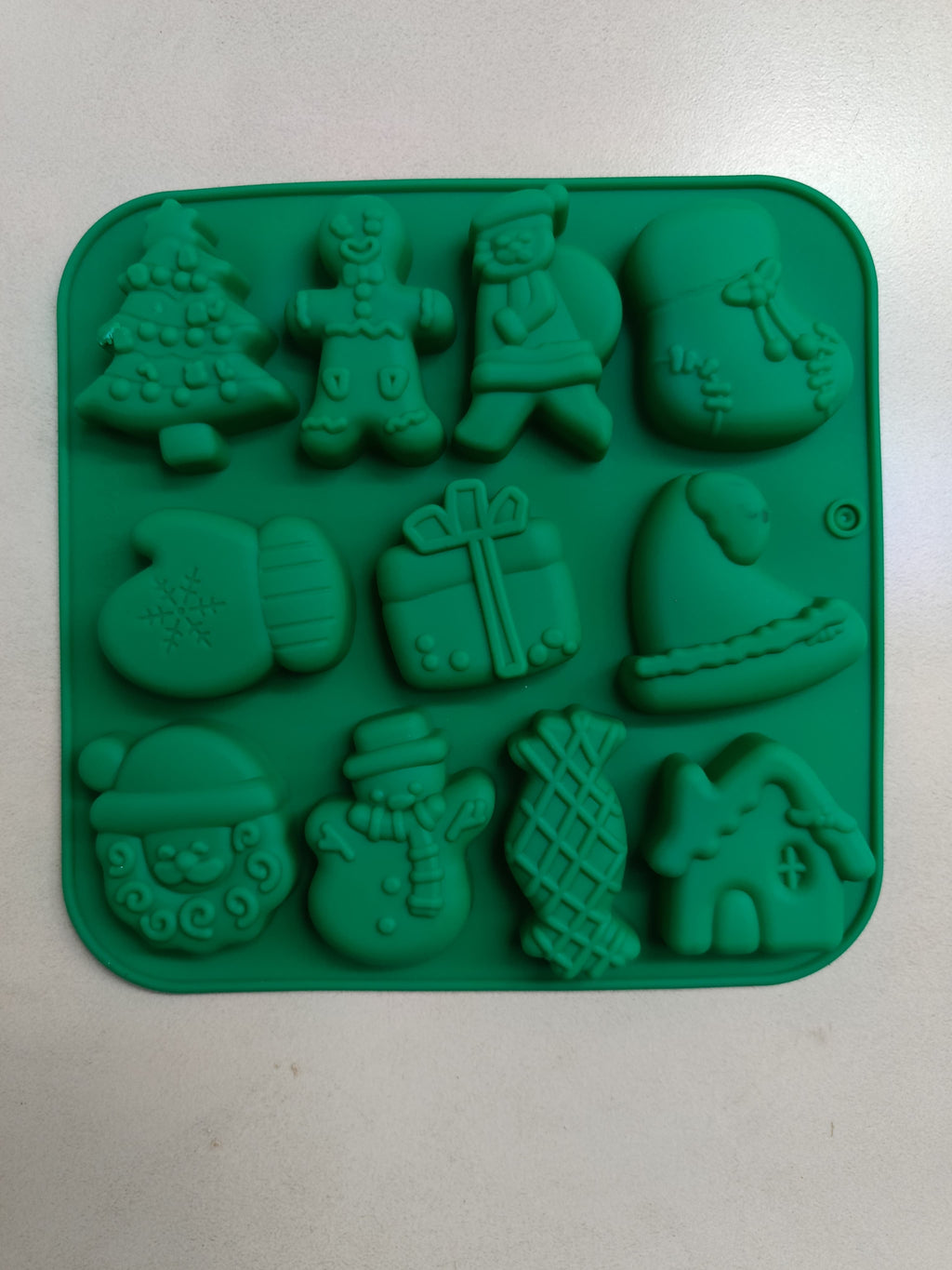 11 Cavities Christmas Candle Mould