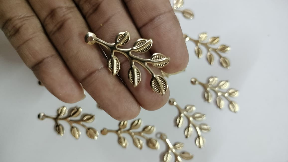 Metal leaf pack