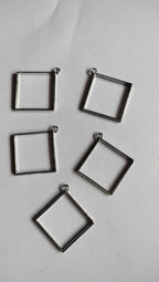 Square bezel