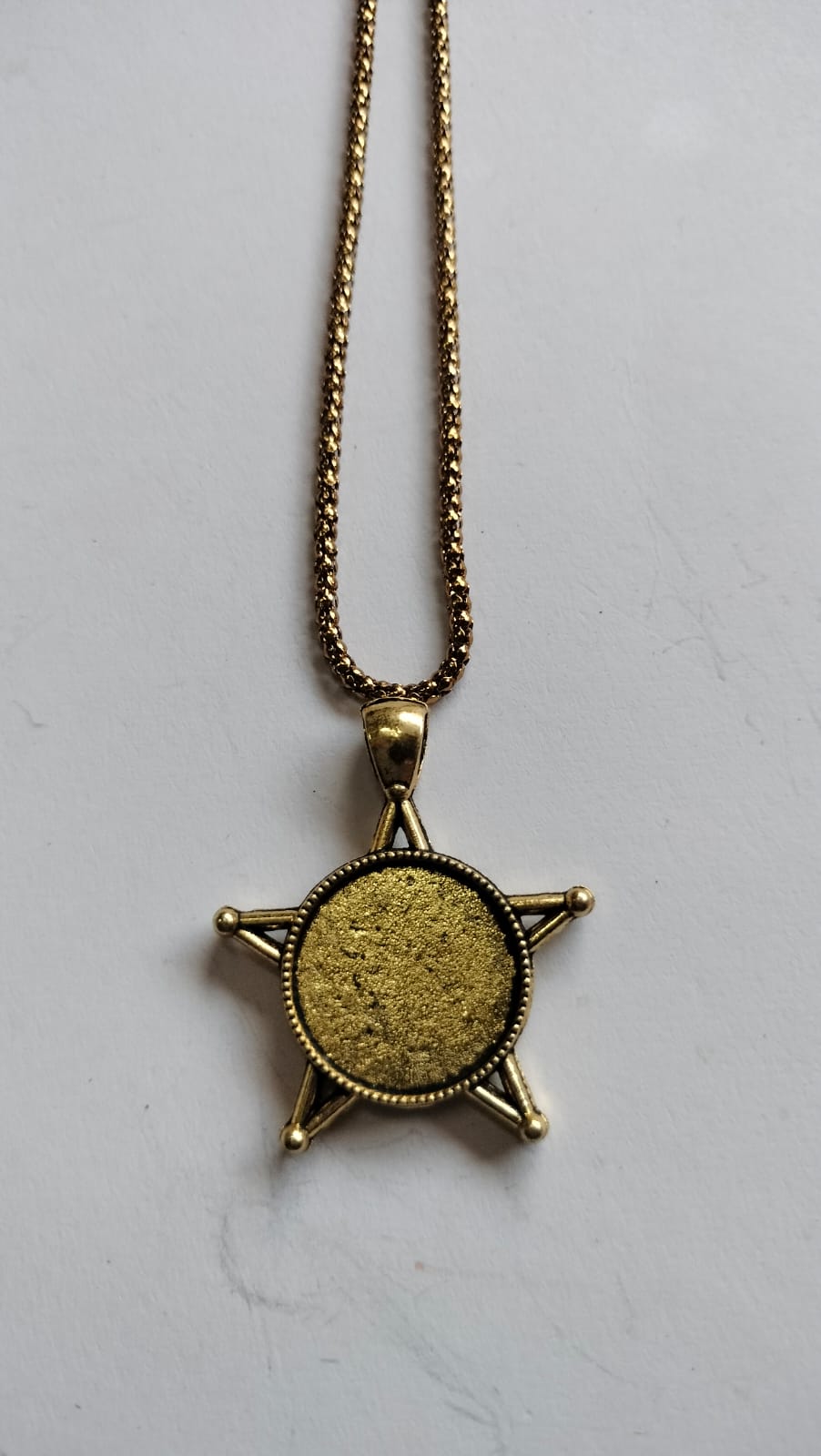 Antique Golden Chain Pendant Bezel Set