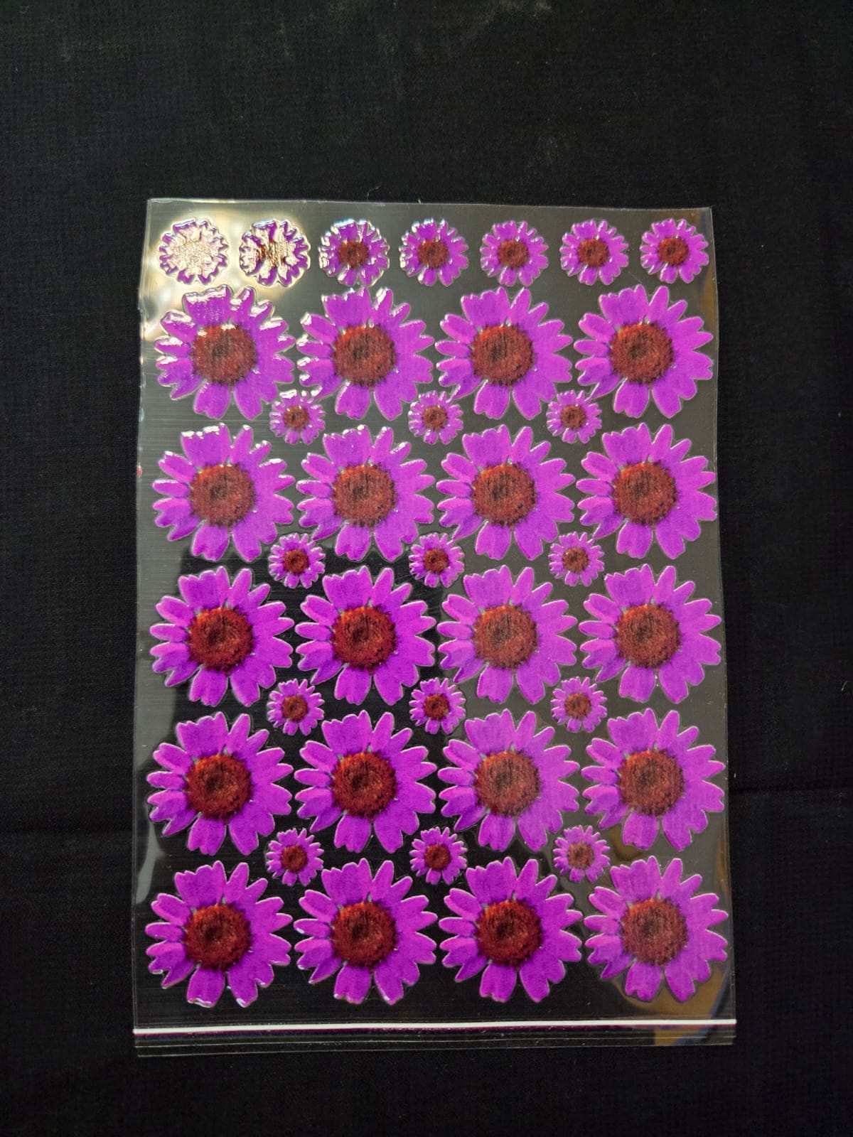 Uv Sticker Purple Daisy