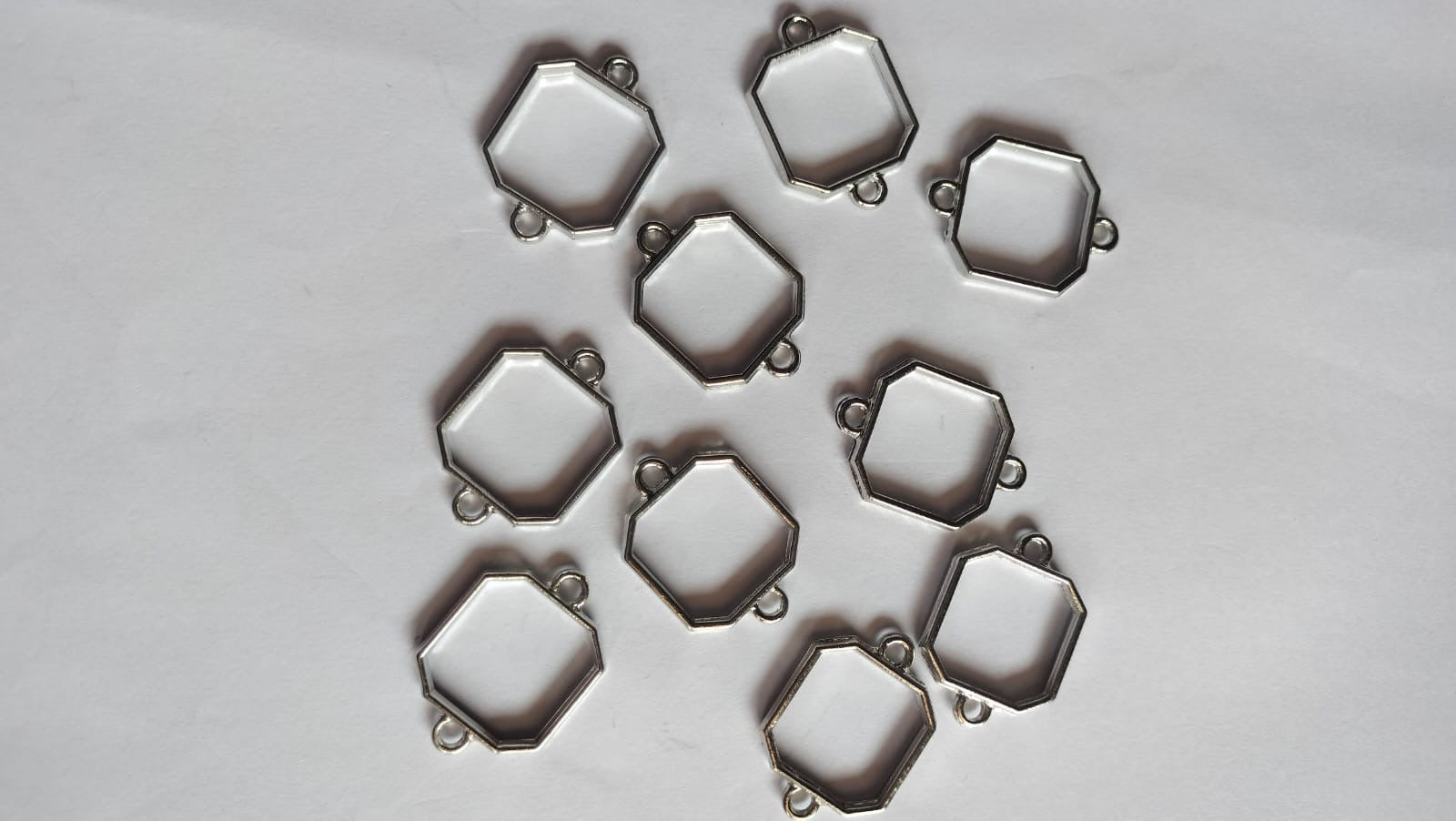 Rakhi bracelet bezel square