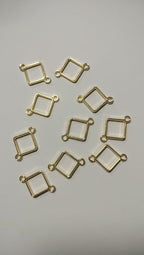 Rakhi bracelet bezel square