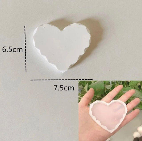 3 inch Diamond cut heart mould